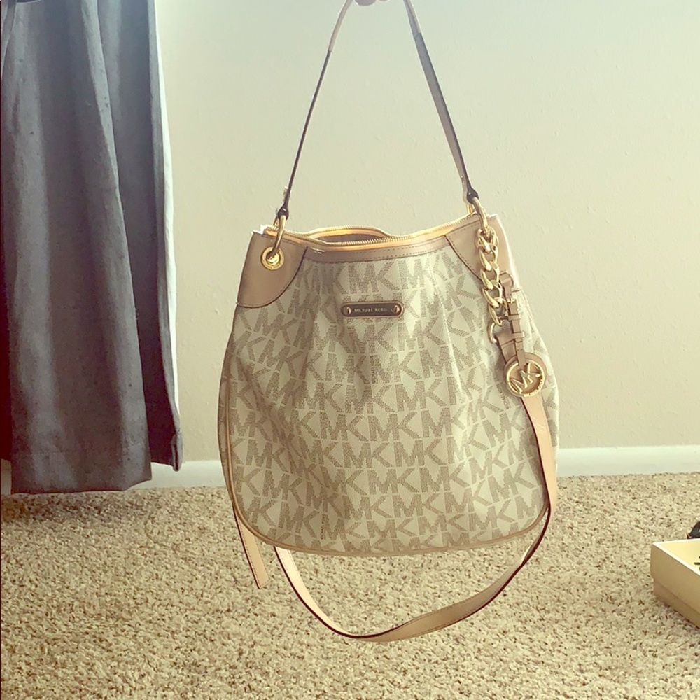 Gently used Michael Kors Shoulder Bag